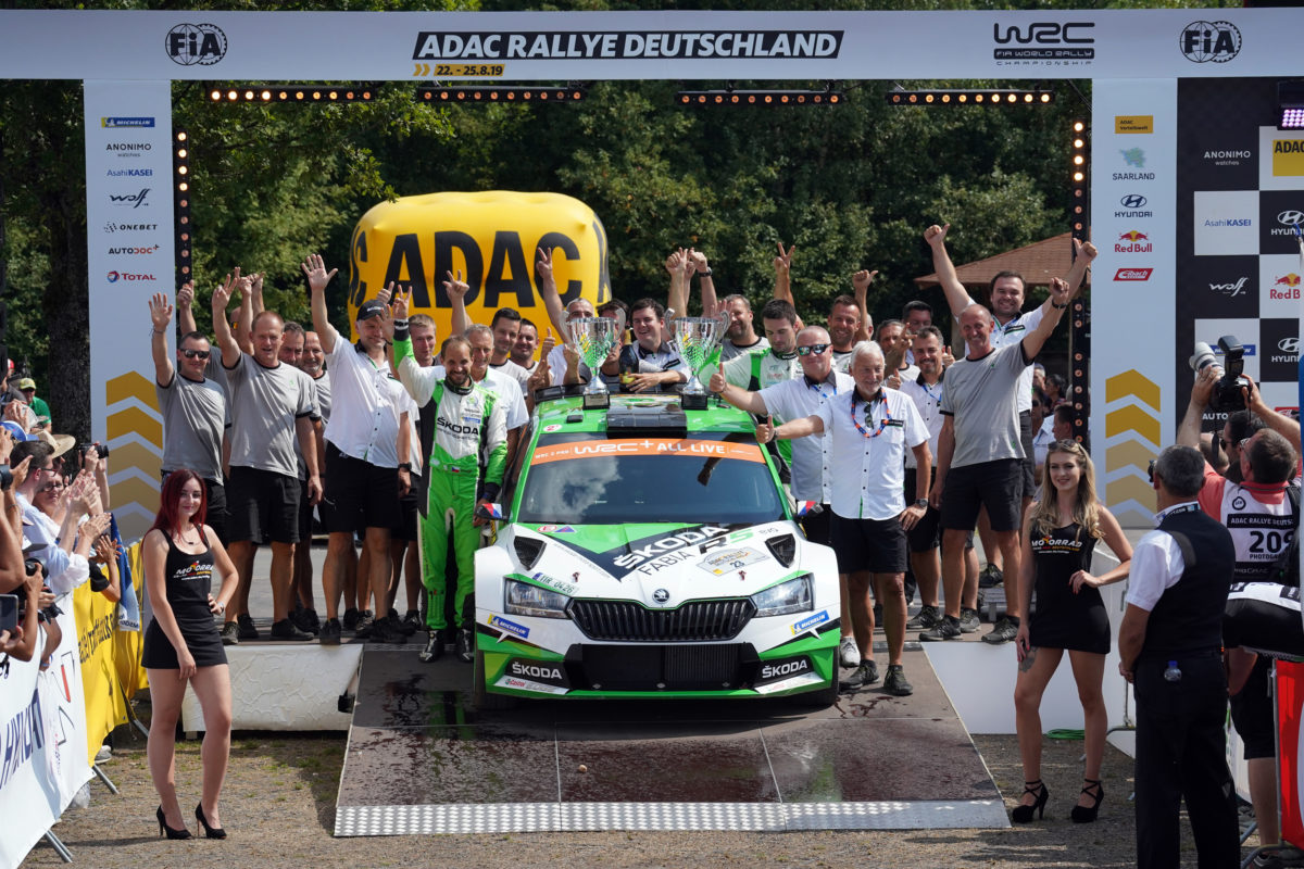 ADAC Rallye Deutschland: Jan Kopecký und Pavel Dresler gewinnen WRC 2 Pro-Kategorie für SKODA